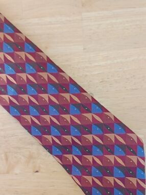 Altea Burgundy Tie with Blue and Gold Geometric Pattern